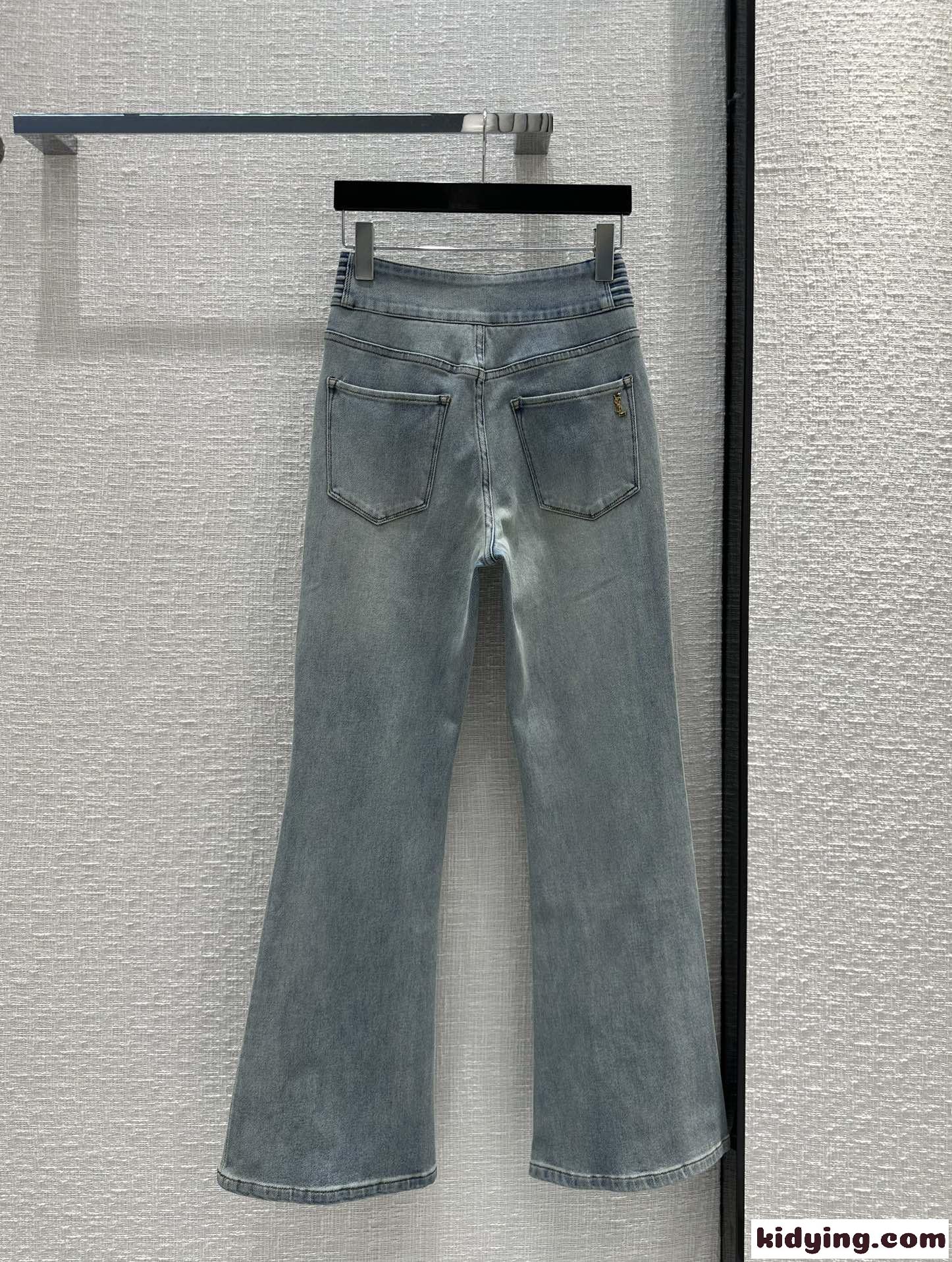 女性らしい フレア デニムパンツ イヴ・サンローラン ジーンズ コピー レディース-4