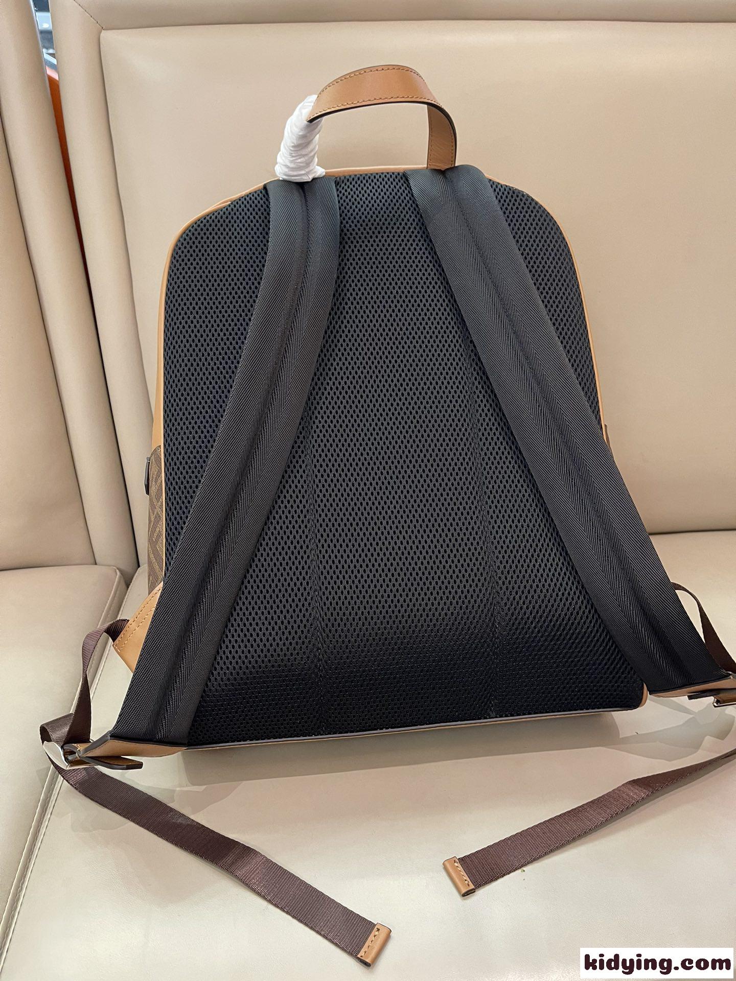 フェンディ バッグ 人気 コピー メンズ FF柄 ファブリック×レザー バックパック-4