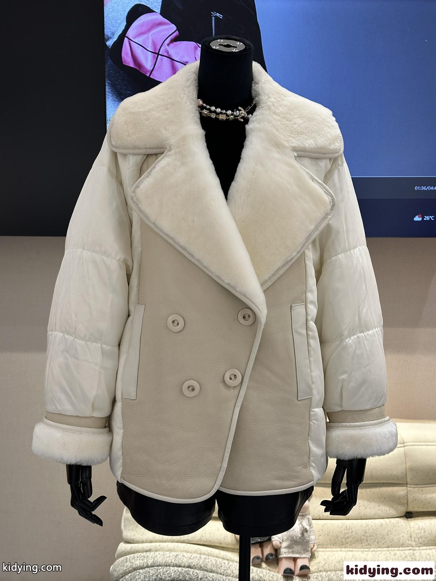 loewe ロエベ ダウン ジャケット偽物 カジュアル アウター トップス 暖かい ふんわり ベージュ色-0