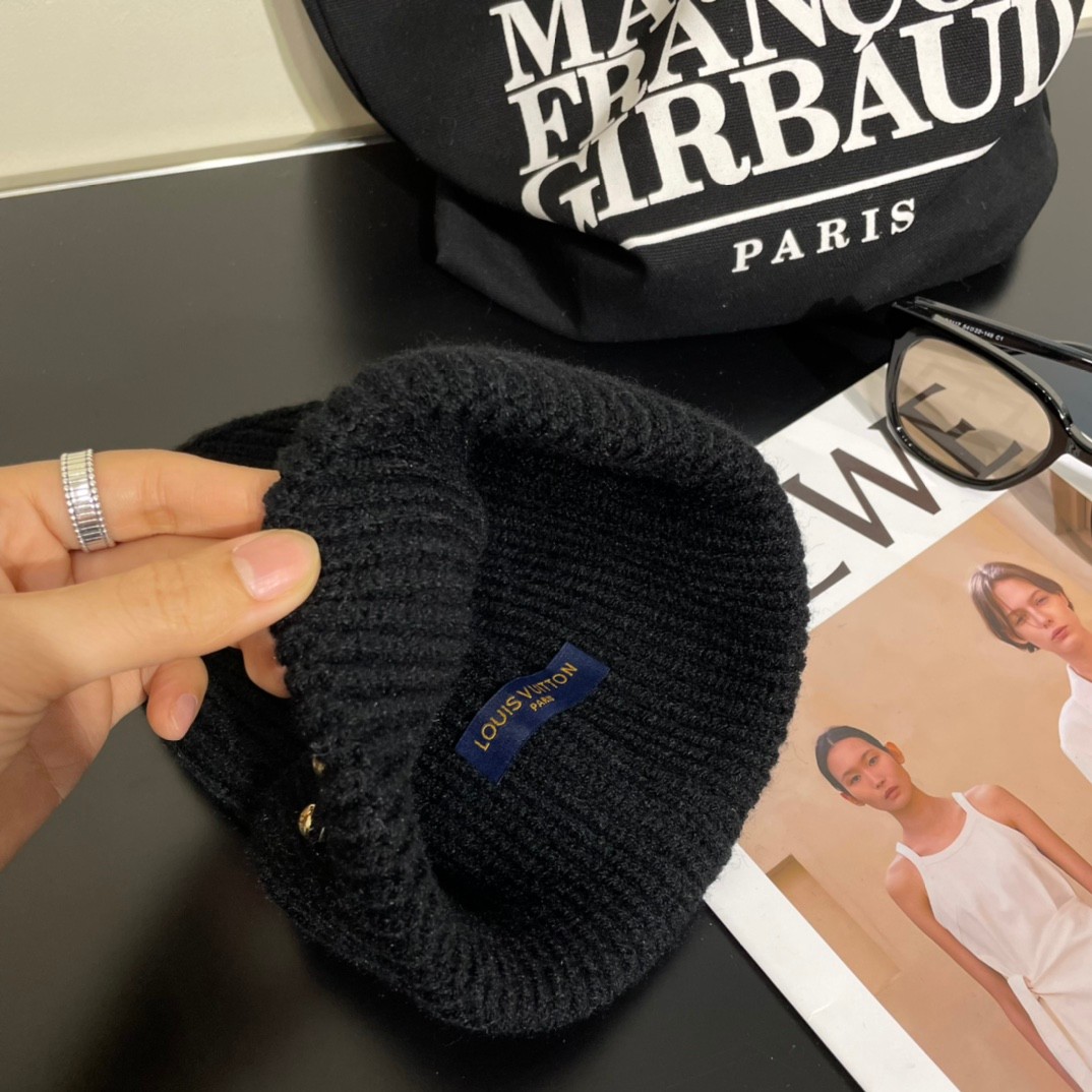 定番 合わせやすい ビーニー・LV ニットキャップ ルイヴィトン 帽子 偽物 ブラック-1
