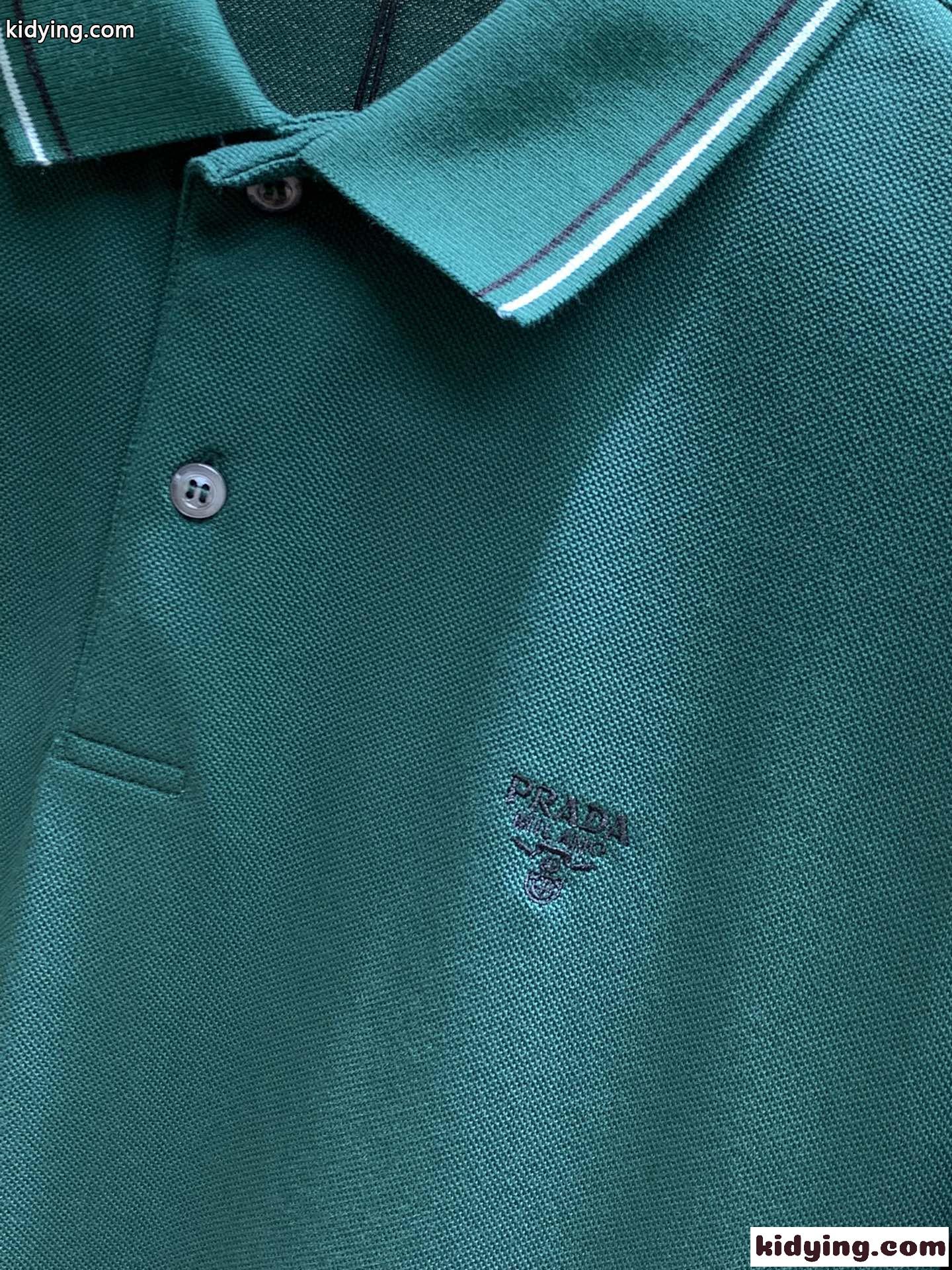 快適 ロゴ 刺繍 プラダ Tシャツ コピー メンズ 洗練された 半袖 ポロシャツ-2