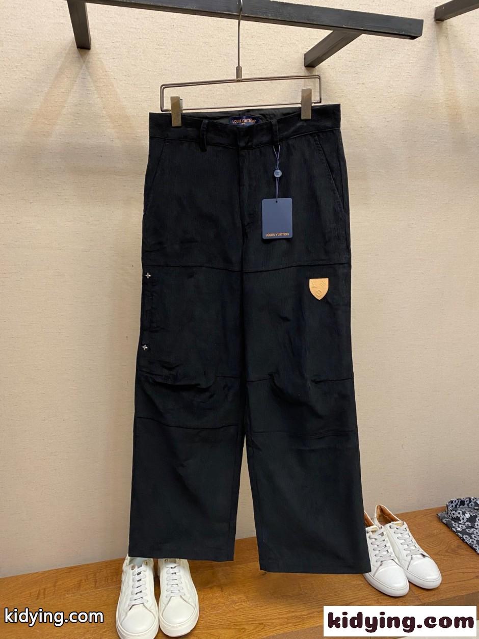 ルイ・ヴィトン パンツ コピー カジュアルコーデュロイパンツ ブラック-1