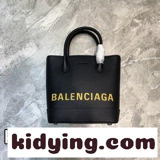 貝殻バッグは同シリーズでまた新品になり バレンシアガ バック 可愛い コピー BALENCIAGAが流行して登場した-3