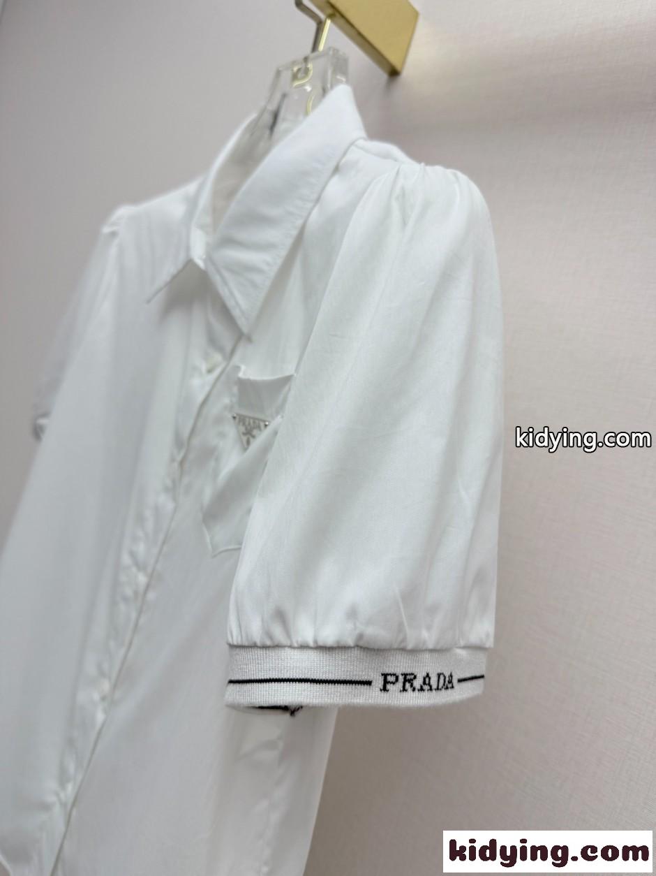 カジュアル 上品 半袖シャツ プラダ シャツ 偽物 トライアングルロゴ付き ホワイト-0