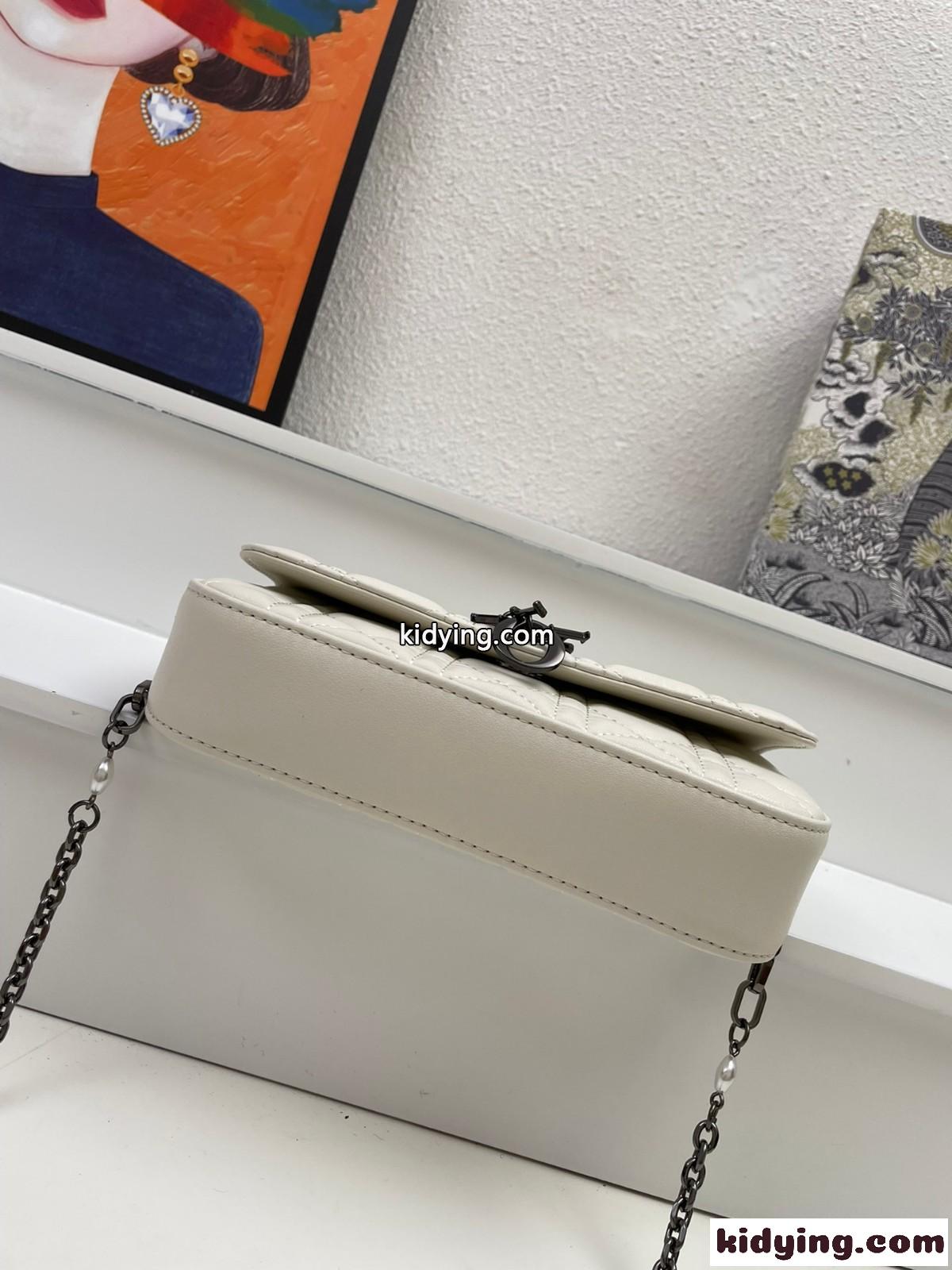 クリスチャン・ディオール バッグ コピー LADY DIOR フォンポーチ ホワイト-4