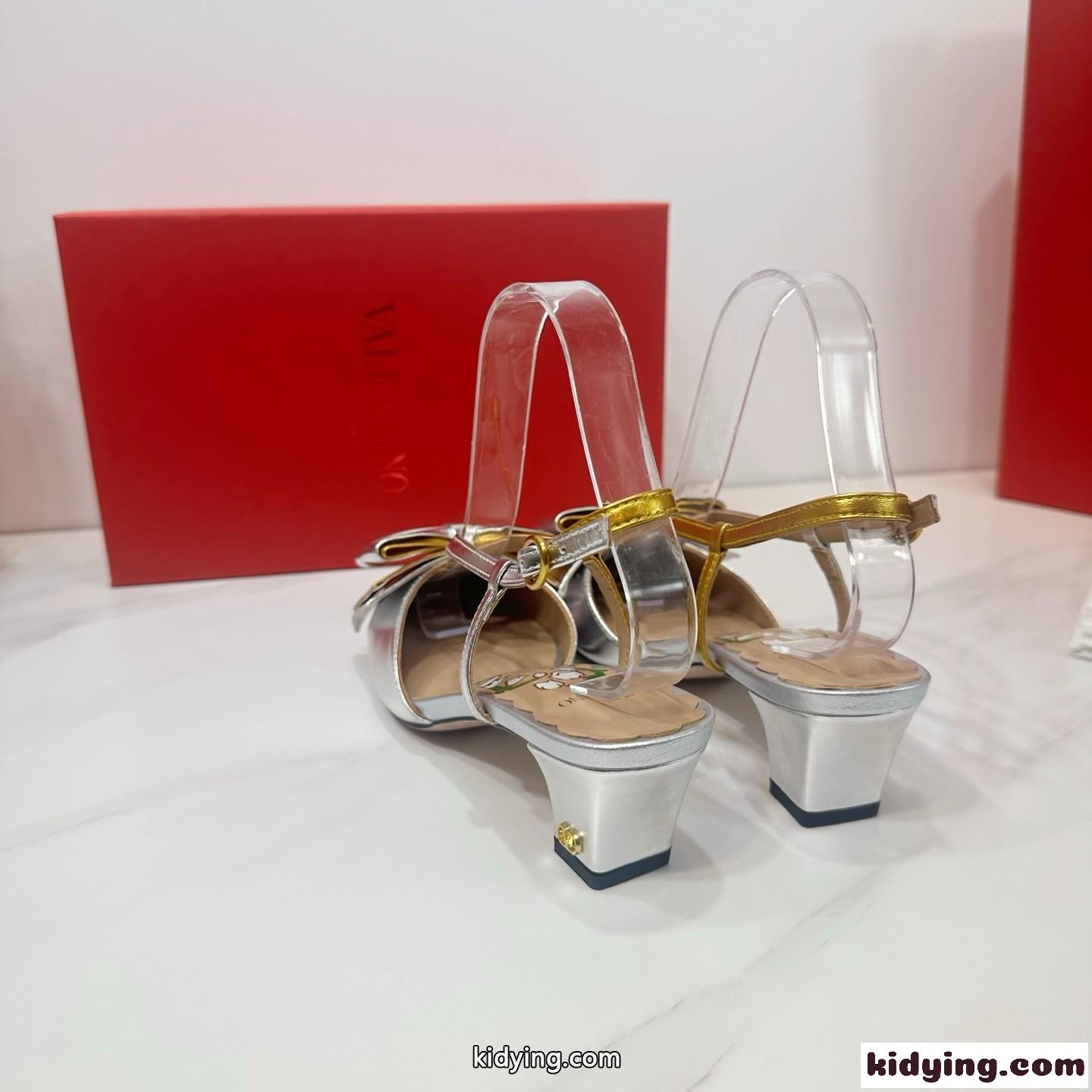 人気 ヴァレンティノ ボウワウ スリングバック パンプス スーパーコピー シルバー-4