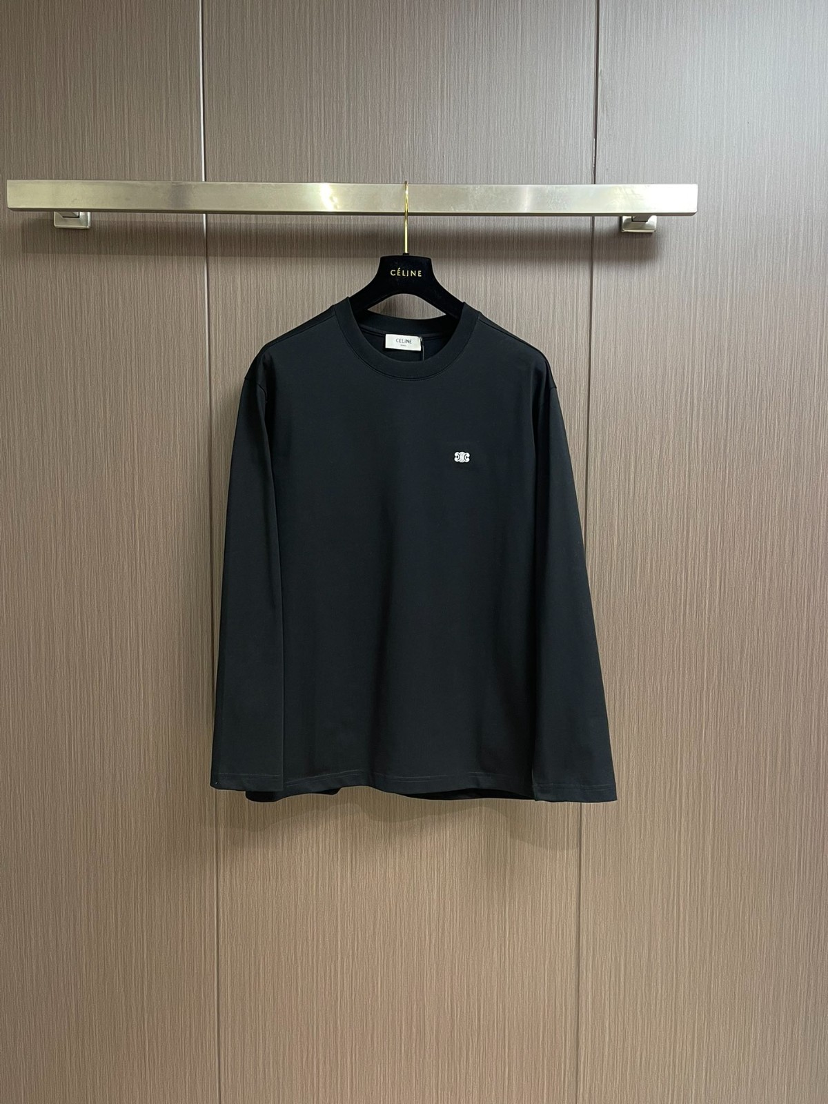 シンプル トリオンフ刺繍 長袖Tシャツ セリーヌ Tシャツ コピー 合わせやすい-1