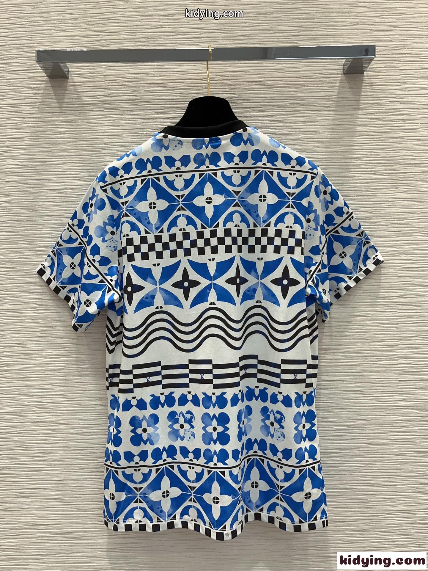 LV バイ・ザ・プール モノグラムタイルTシャツ ルイ・ヴィトン Tシャツ コピー レディース-5