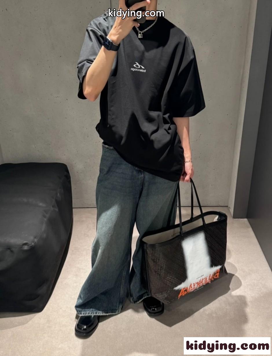 シンプル お洒落 オーバーサイズ 半袖Tシャツ バレンシアガ Tシャツ 偽物 ユニセックス-3