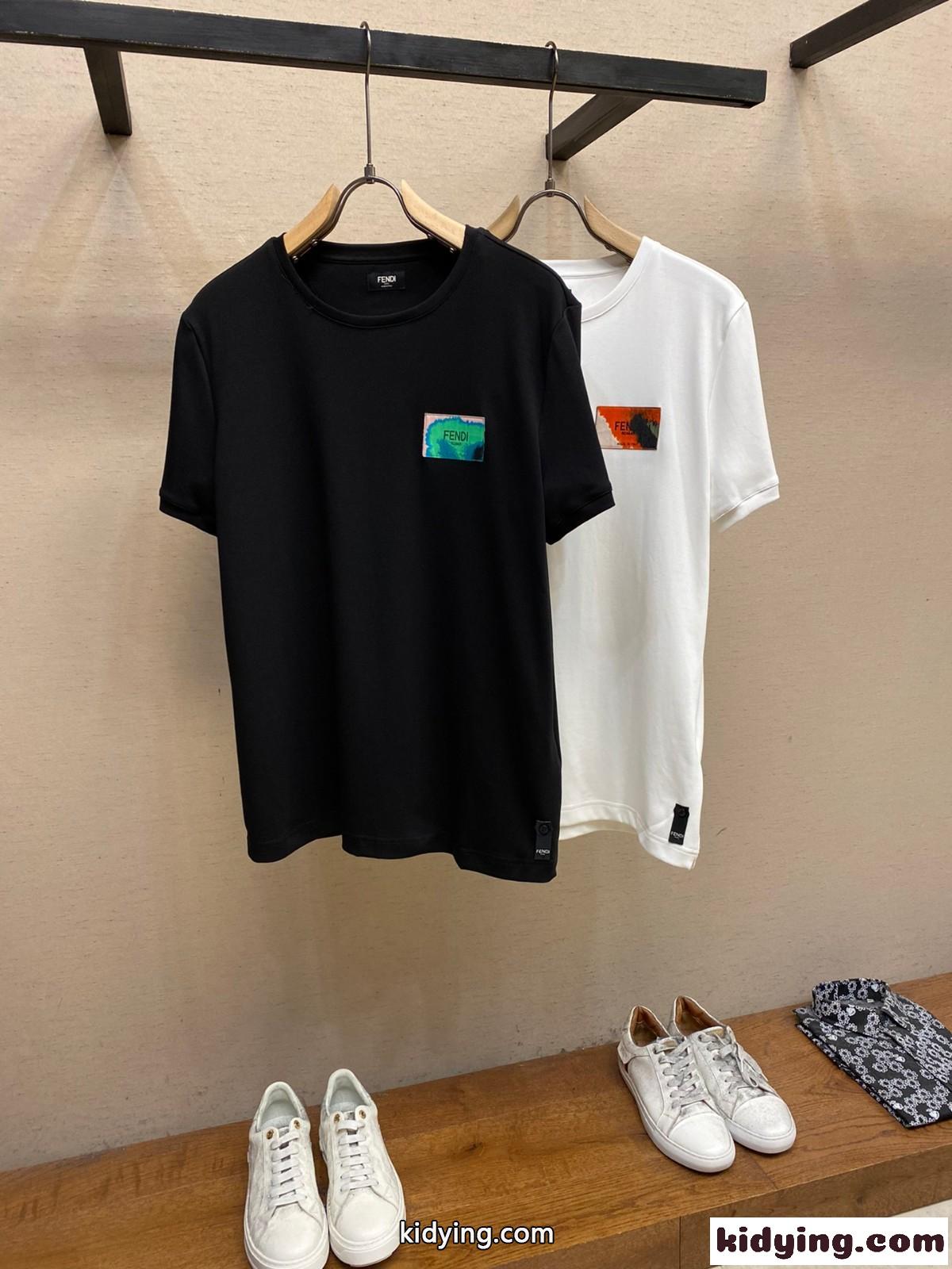 ベーシック 合わせやすい クルーネック フェンディ Tシャツ コピー 半袖 トップス-1