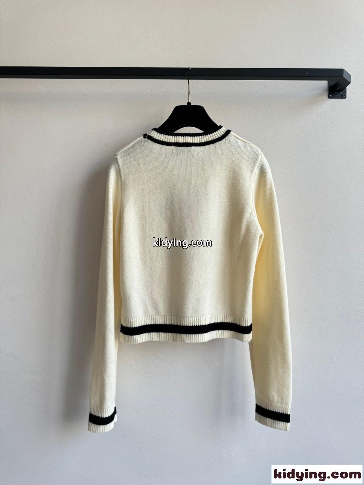 CCロゴ ロングスリーブ カシミヤ ニット シャネル セーター コピー ベージュ-1