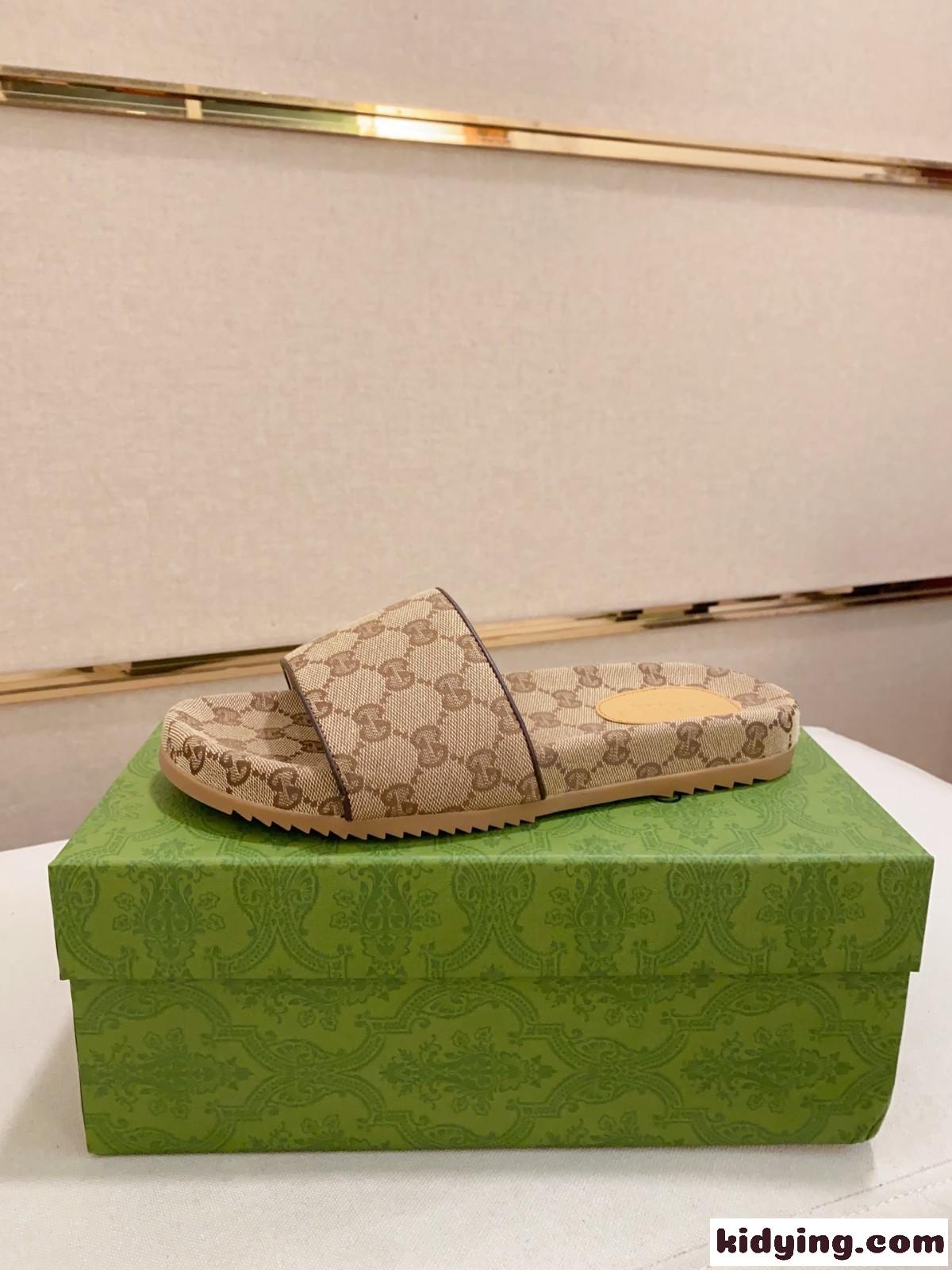 人気 定番 GGキャンバス メンズ スライドサンダル グッチ サンダル コピー-0