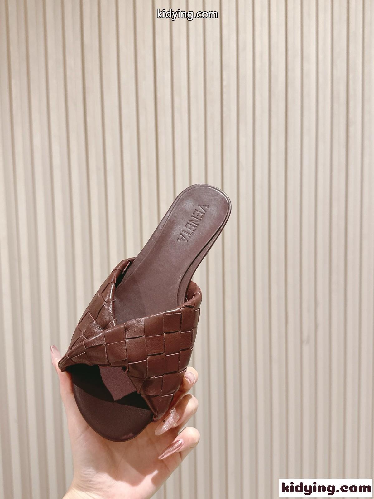 人気 上品 ボッテガ・ヴェネタ ブリンク フラットミュール スーパーコピー ブラウン-4