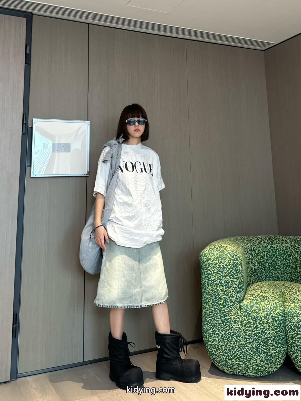 VOGUE 半袖Tシャツ オーバーサイズ バレンシアガ Tシャツ コピー ホワイト-4