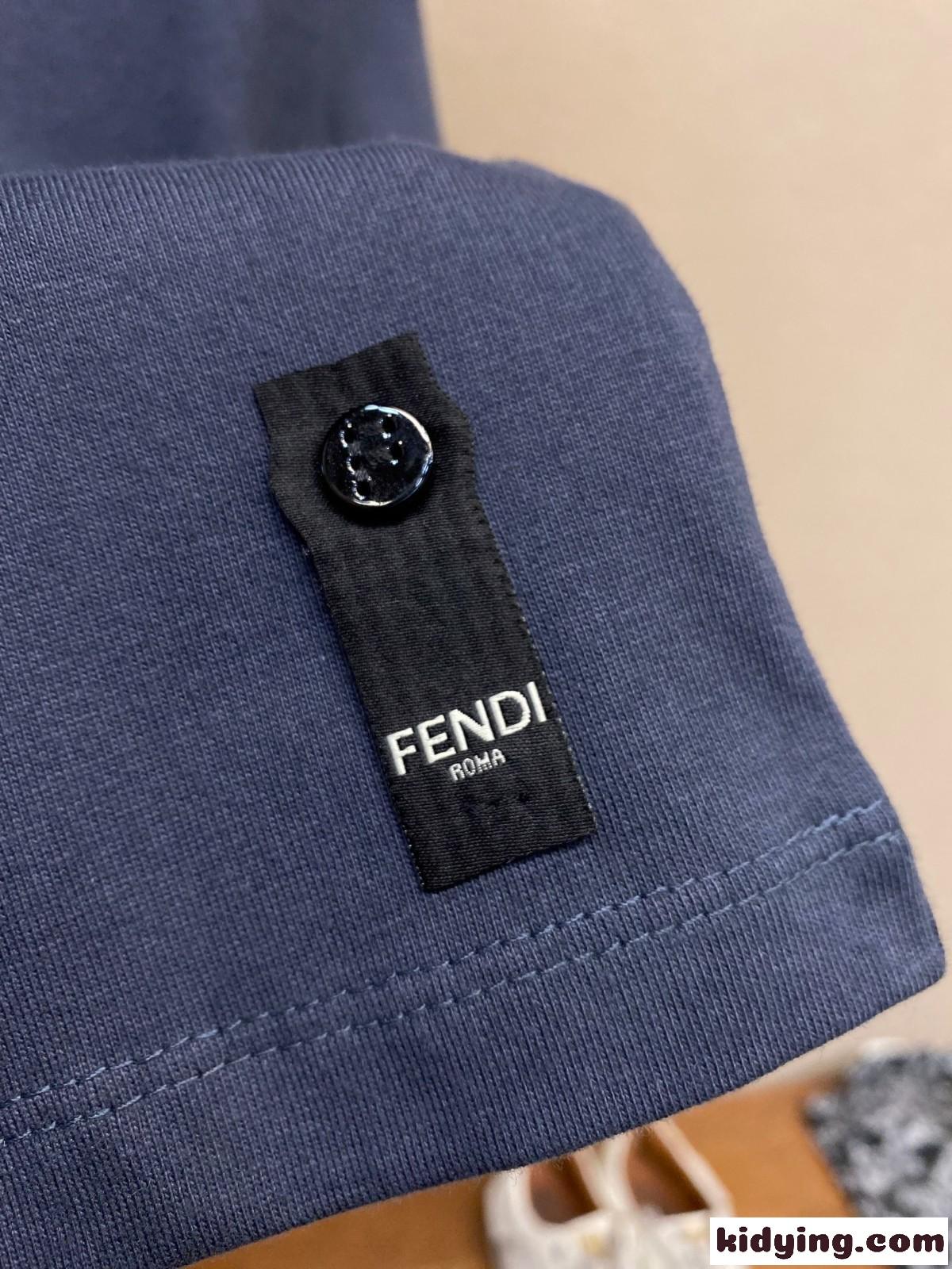 シンプル ロゴ刺繍 フェンディ Tシャツ コピー コットン クルーネック ネイビー-3