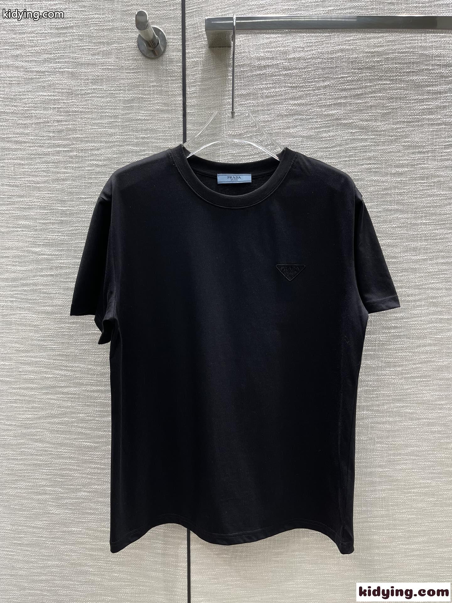 シンプル ゆったり カジュアル クルーネック プラダ Tシャツ コピー ロゴ 着痩せ 合わせやすい-4