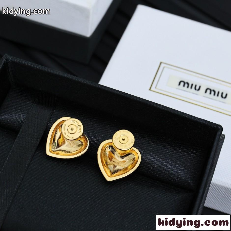 ミュウミュウ イヤリング 偽物 Miu Miu パール ハートスタッズピアス-1
