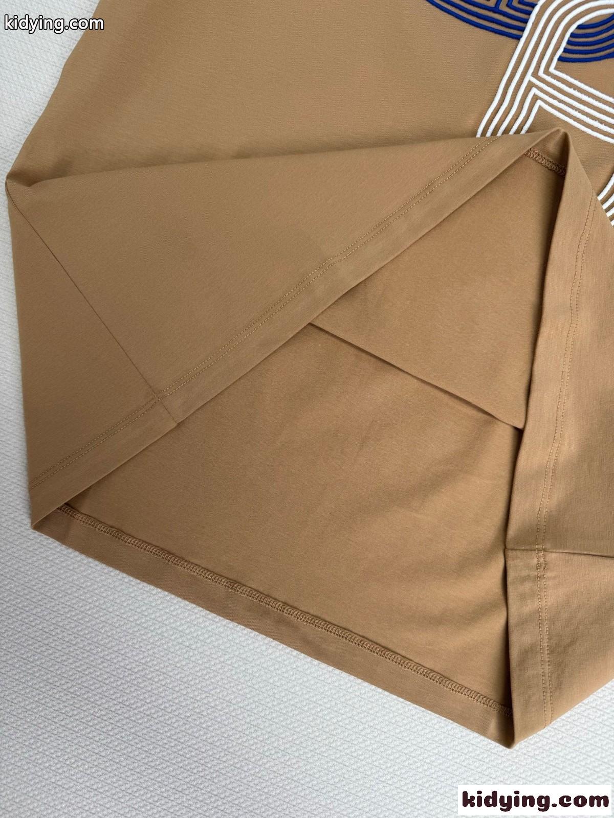 お洒落 クルーネック 合わせやすい エルメス Tシャツ コピー コットン ベージュ-3