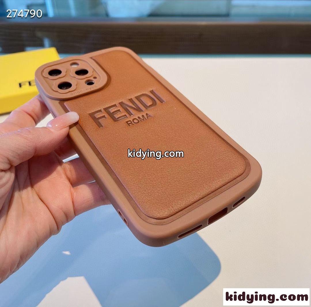 シンプル スマホケース フェンディ アイフォンケース コピー ブラウンおしゃれ レンズ保護 ケース-3