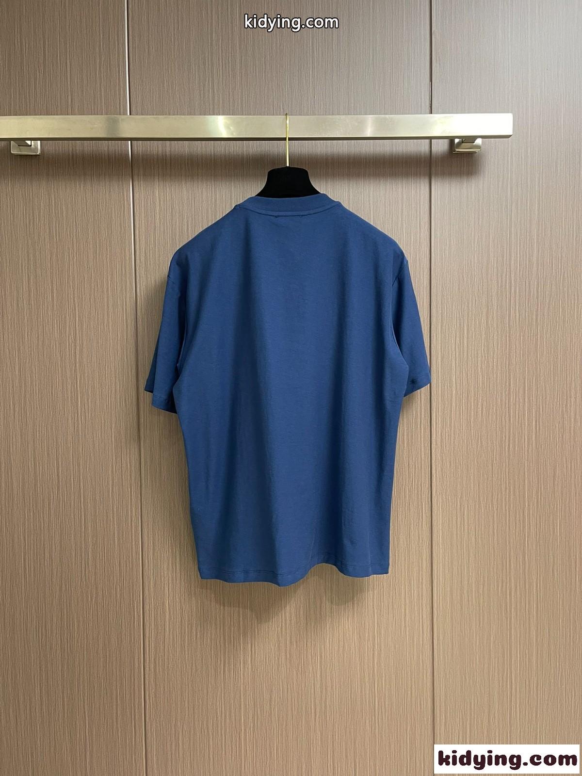シンプル ロゴ入り クルーネック プラダ Tシャツ コピー 半袖Tシャツ コットン-1