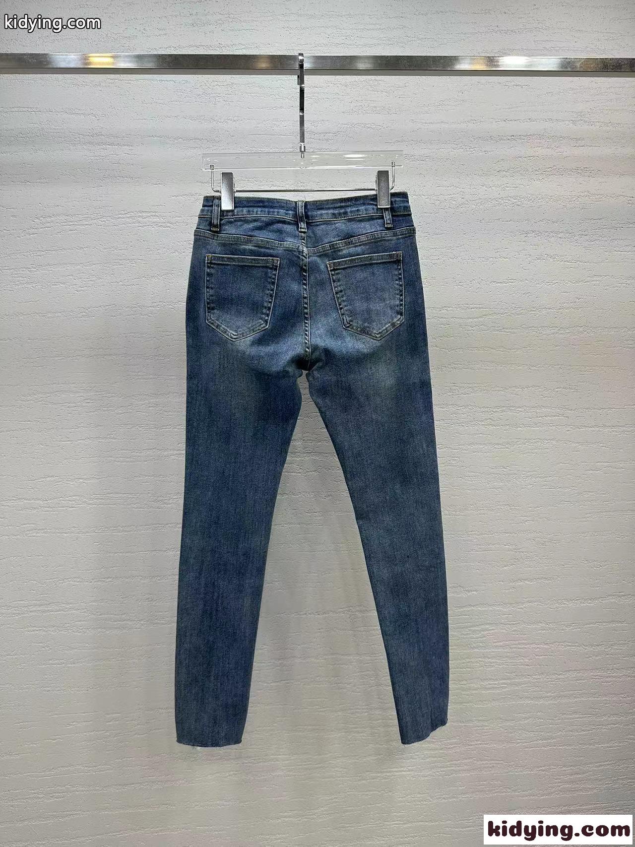 ロゴ入り おしゃれ ストレッチ デニムパンツ イヴ・サンローラン ジーンズ コピー-3