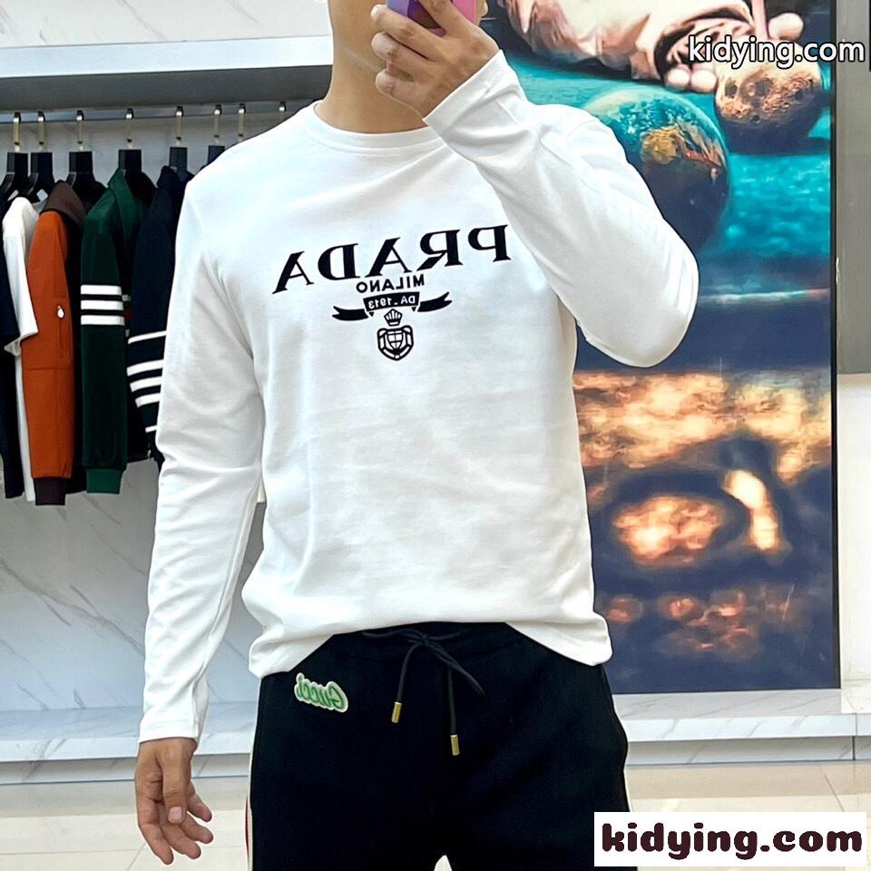 シンプル ロゴ 合わせやすい クルーネック 長袖Tシャツ プラダ Tシャツ コピー-1