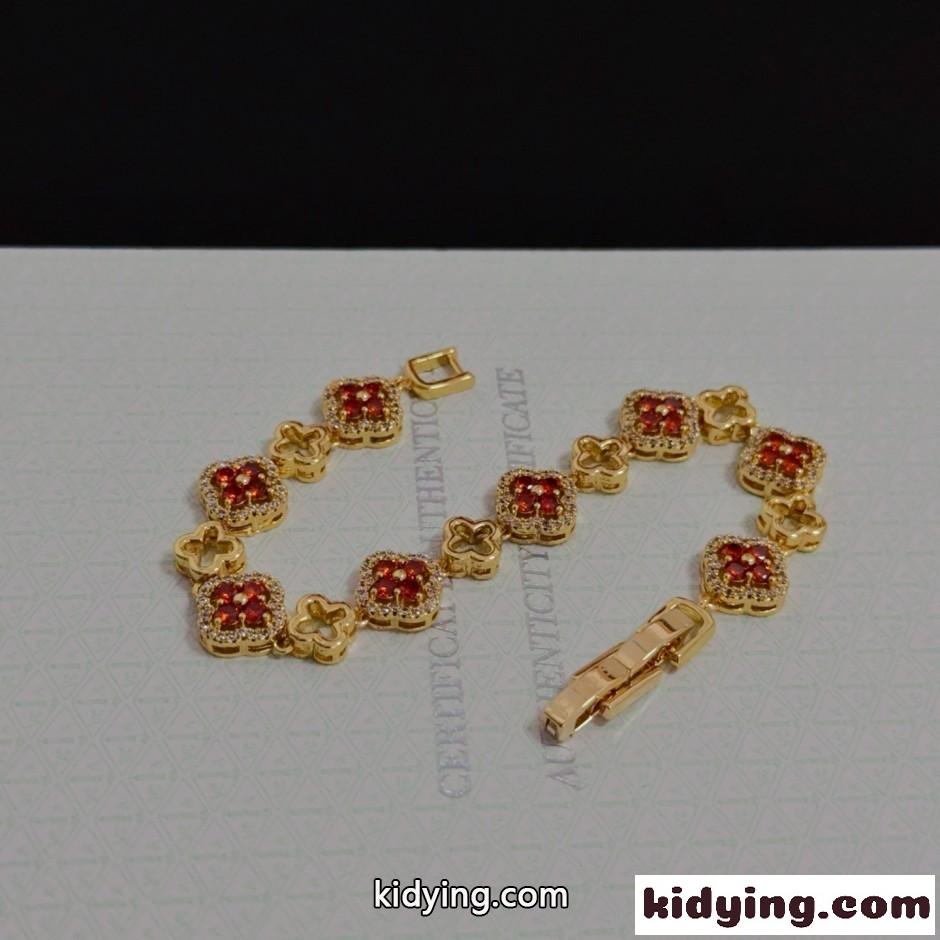注目される ゴールド クローバー ヴァンクリーフ&アーペル ブレスレット 偽物-3
