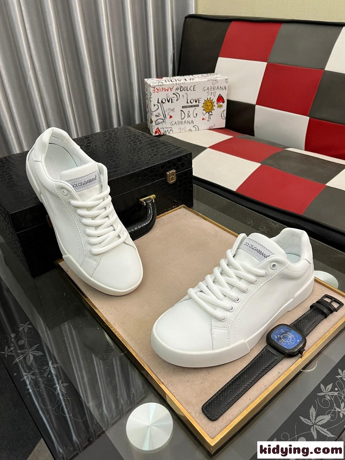 シンプル 合わせやすい レースアップ メンズシューズ ドルチェ&ガッバーナ スニーカー コピー-2