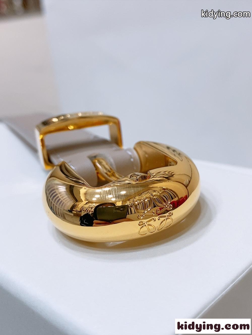 上品 合わせやすい ロエベ ベルト コピー 洗練された レディースベルト-4