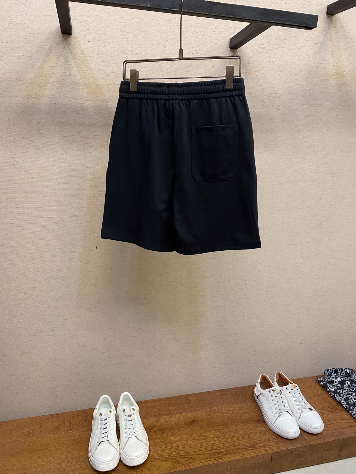 定番 カジュアル ロゴパッチ ショートパンツ モンクレール パンツ 偽物-2