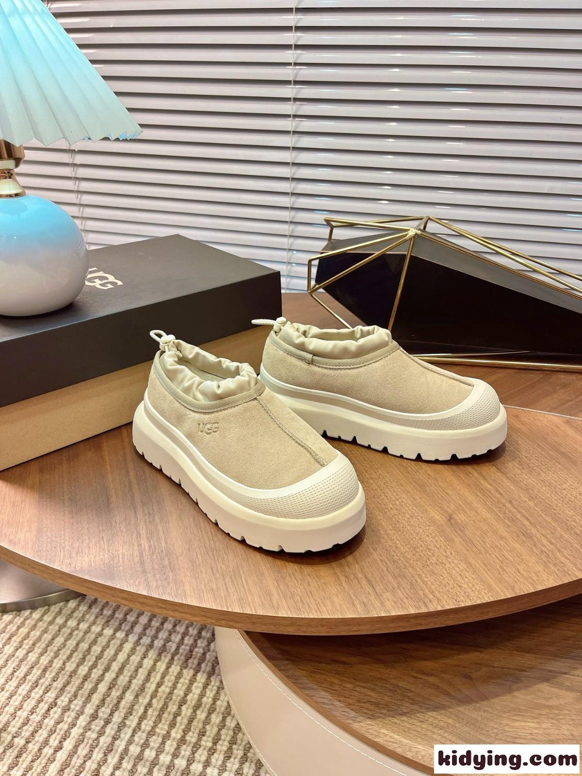 合わせやすい スエード スリッポン カジュアル UGG アグ スーパーコピー レディース メンズ-0