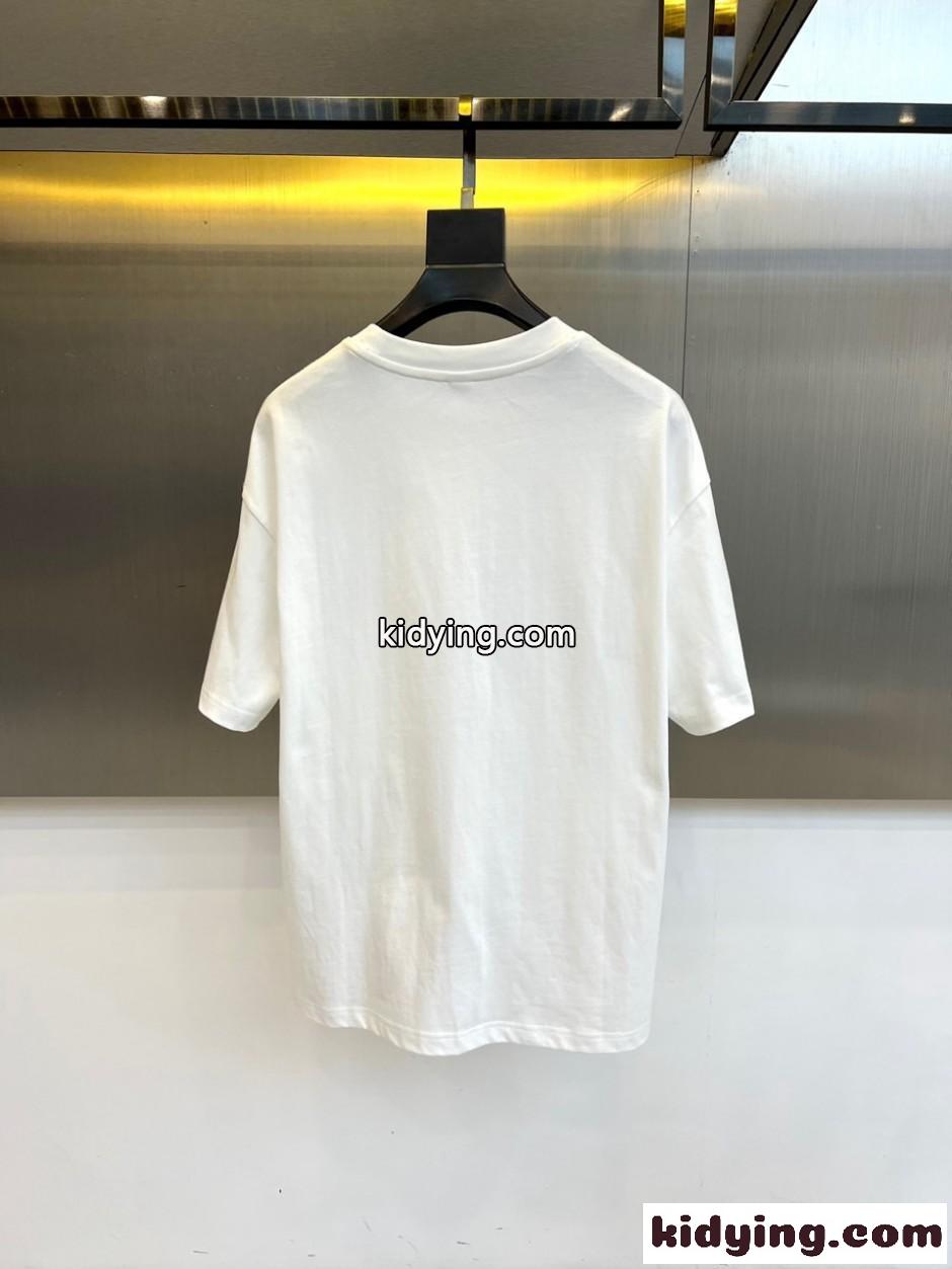 合わせやすい ロゴ入り 半袖Tシャツ モンクレール Tシャツ 偽物 ホワイト-0