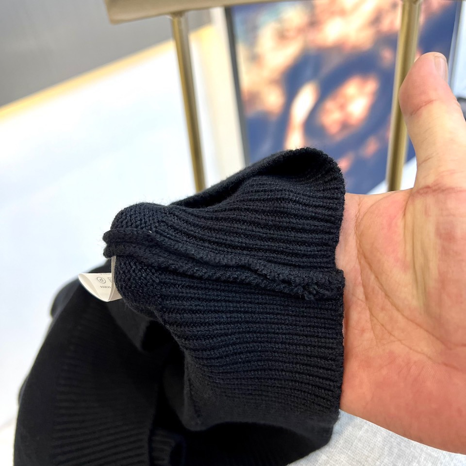 シンプル 4Gロゴ ジバンシィ セーター コピー 定番 合わせやすい ブラック-3