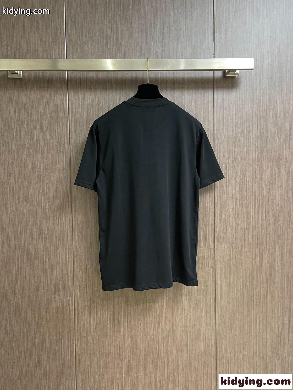 おしゃれ グッチ Tシャツ コピー クルーネック ロゴプリント コットン 半袖Tシャツ-1