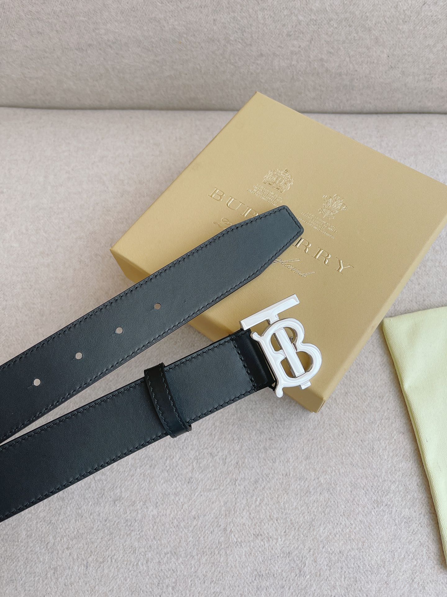 TBモノグラム レザーベルト バーバリー ベルト コピー 上品 合わせやすい-3