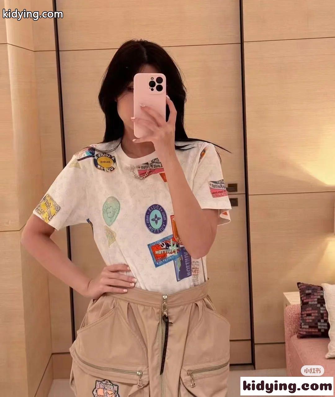 マヒナ パッチプリントTシャツ ルイ・ヴィトン 半袖Tシャツ コピー ホワイト-3