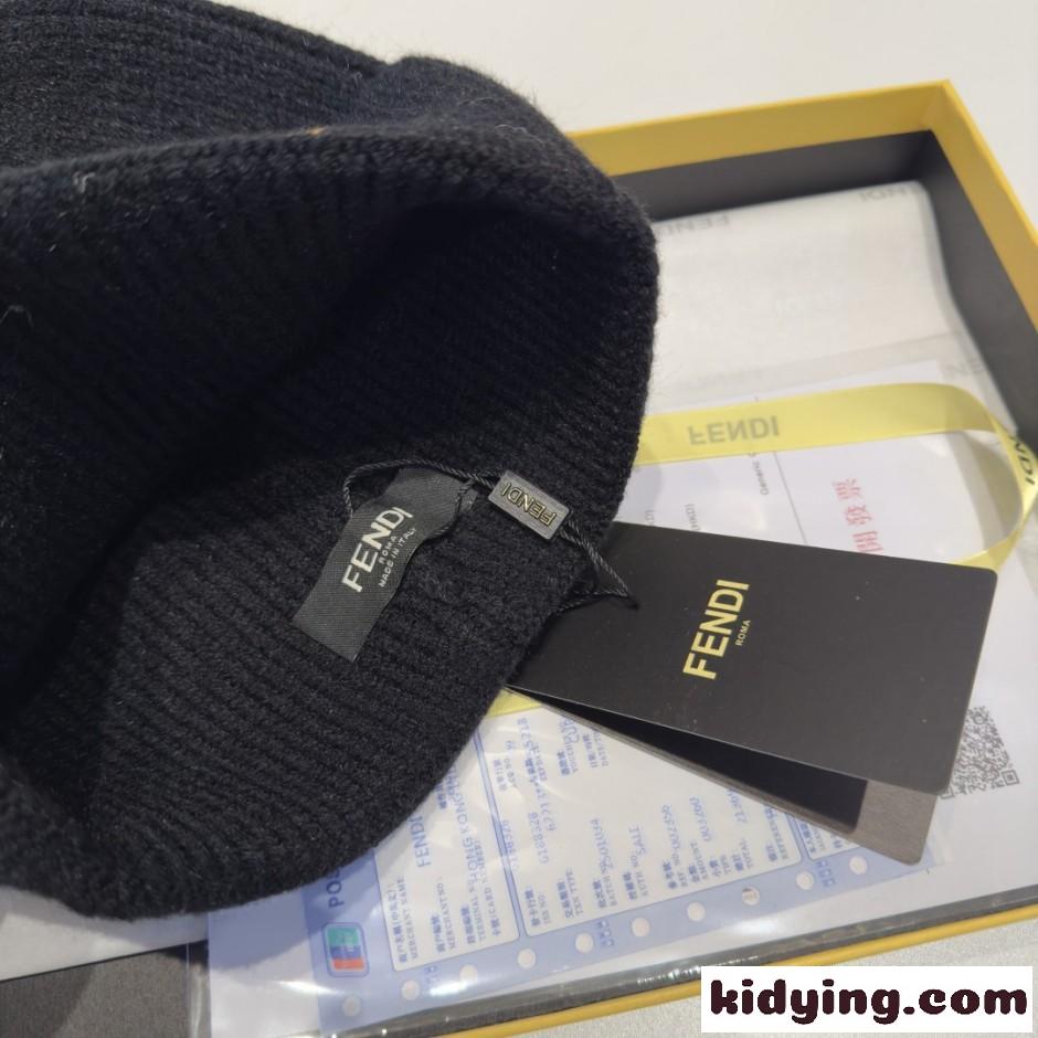 FENDI ロゴ ニットキャップ フェンディ キャップ コピー ユニセックス ブラック-4