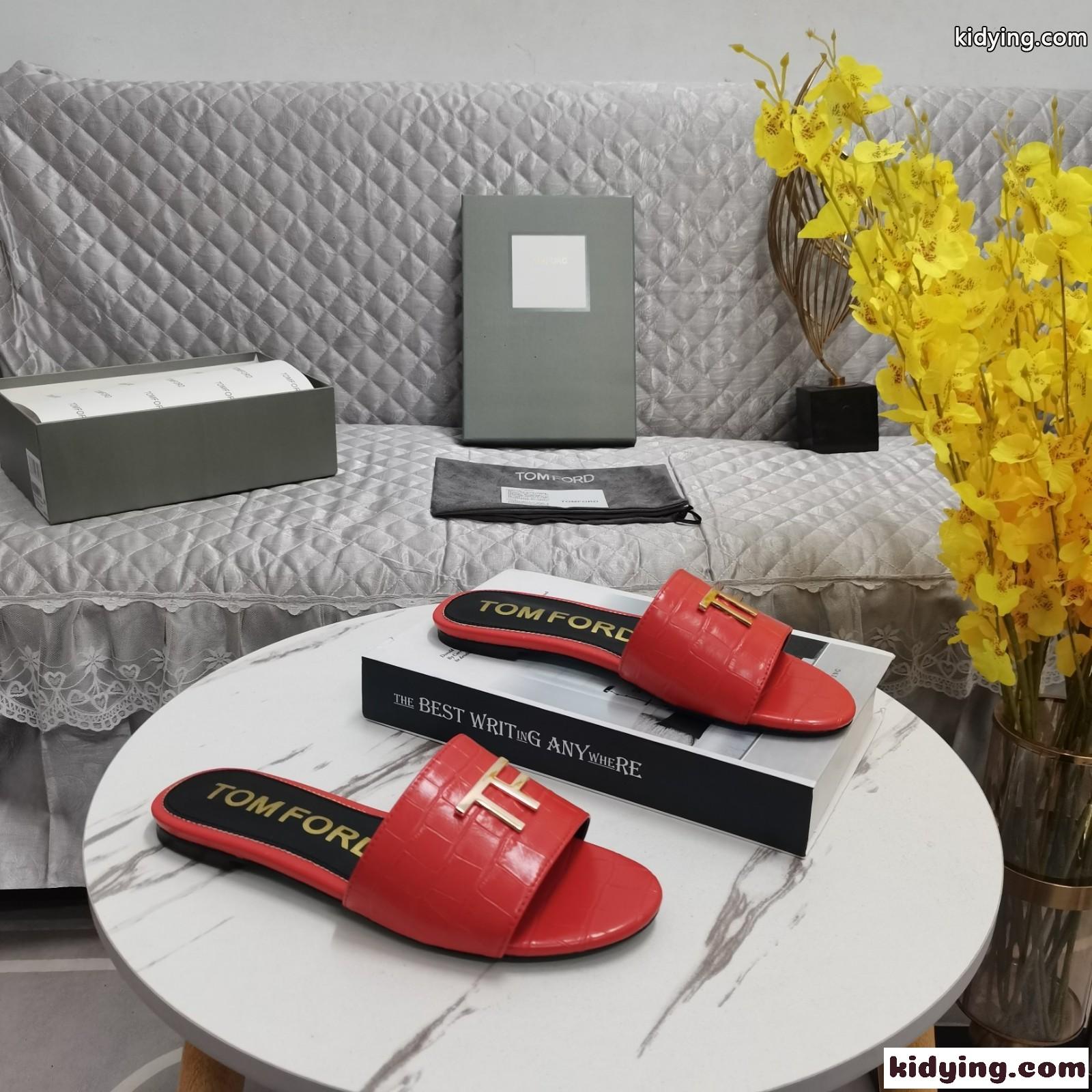 ベーシック 上品 クロコ型押し トムフォード サンダル コピー 歩きやすい ぺたんこ レッド-1