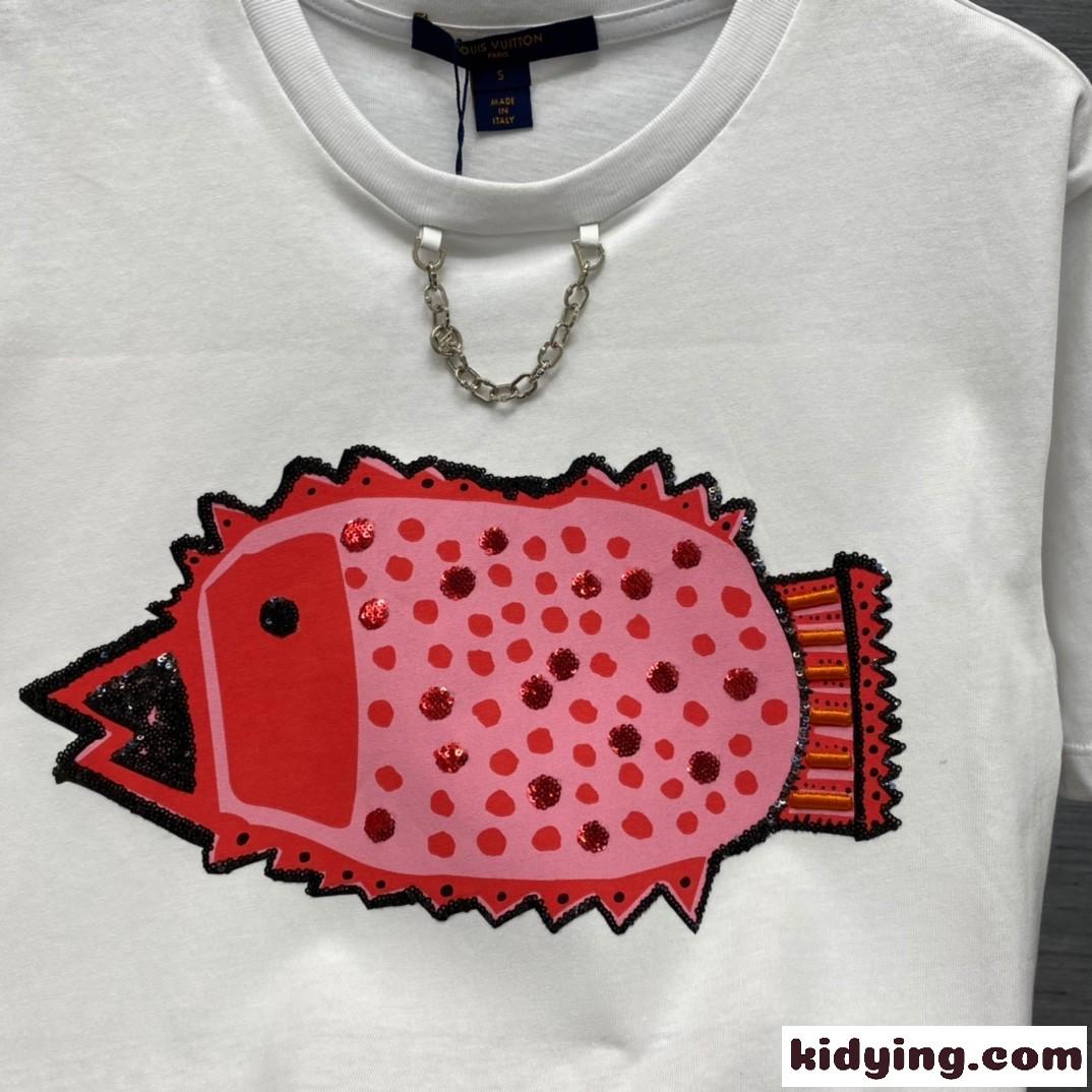LV × YK フィッシュパッチ バックルスリーブTシャツ ルイ・ヴィトン Tシャツ コピー 半袖 トップス-2