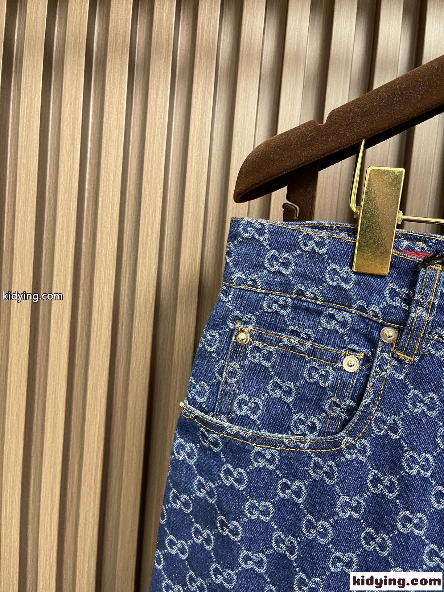 上品 お洒落 GGパターン デニムパンツ グッチ ジーンズ 偽物 合わせやすい-4