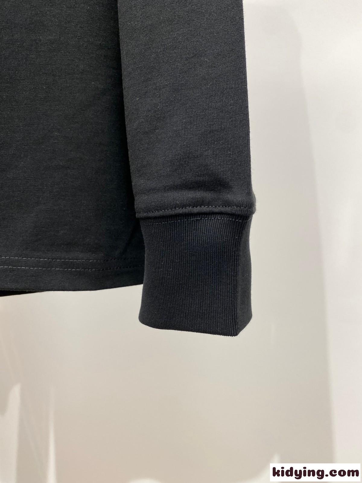 クロムハーツ Tシャツ 偽物 カジュアル クロスパッチ 長袖Tシャツ ブラック-2
