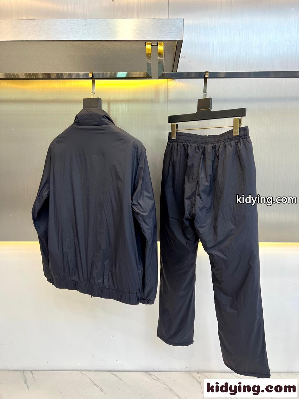 秋冬 中綿入り ブルゾン＆パンツ 2点セット エルメネジルド・ゼニア セットアップ コピー-3