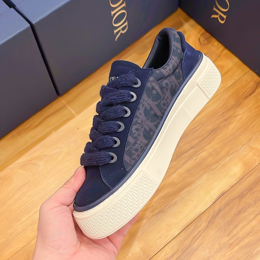 スエードで秋らしく♪DIOR TEARS B33 スニーカー クリスチャン・ディオール スニーカー コピー-0
