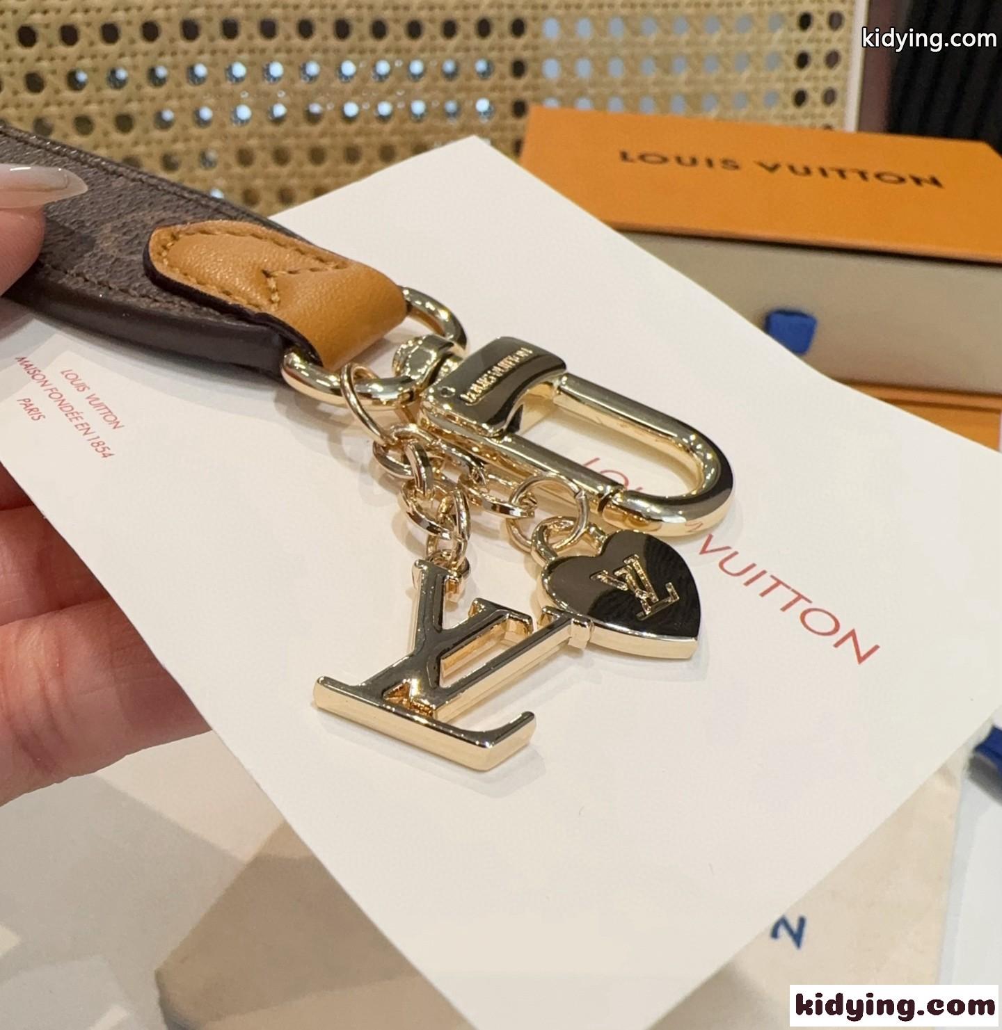 M01184 キーホルダー･LV チェリシュド ルイ・ヴィトン キーホルダー コピー-3