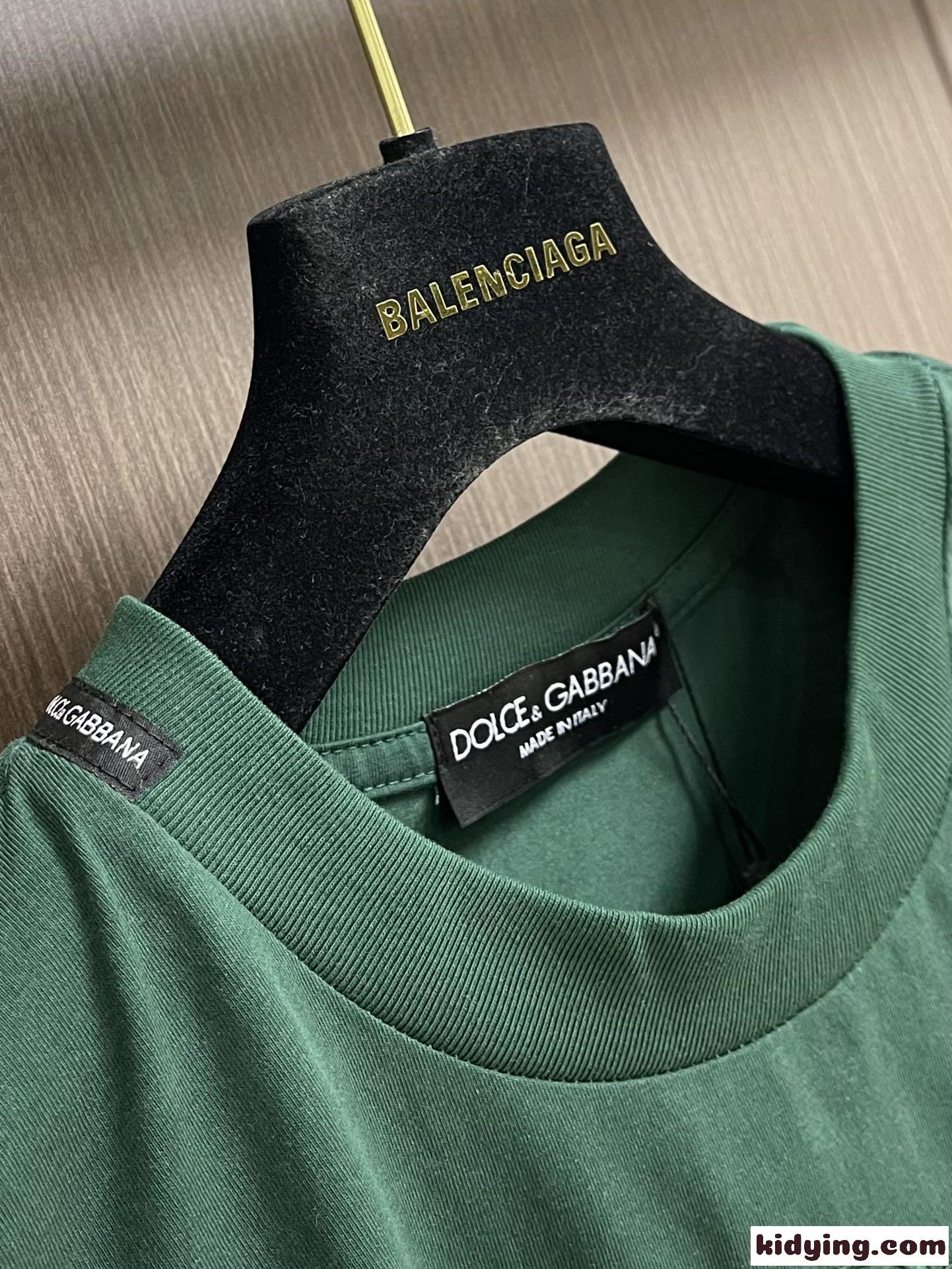 シンプル ドルチェ&ガッバーナ Tシャツ コピー ロゴ 刺繍入り 半袖Tシャツ コットン-5