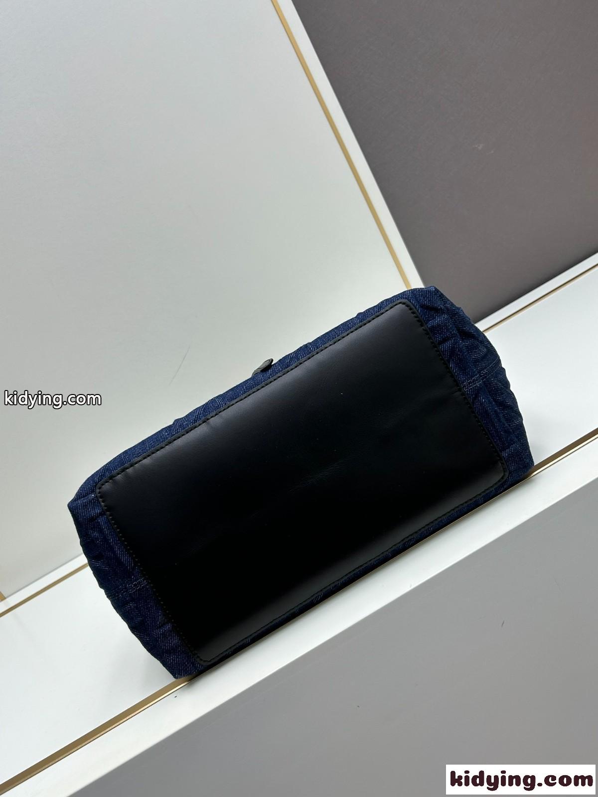 クリスチャン・ディオール バッグ コピー Dior Toujours バッグ ミディアム ブルー-2