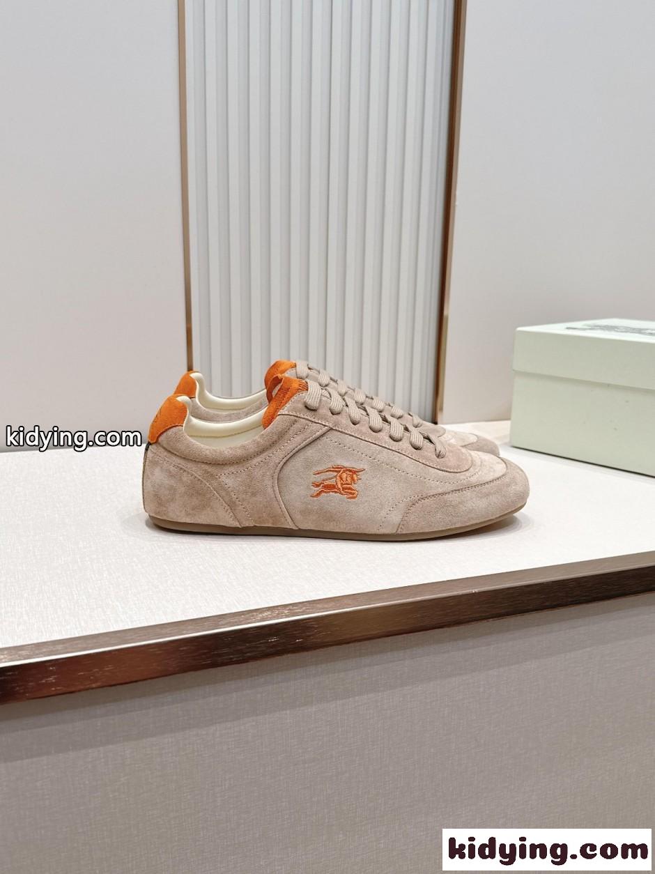 バーバリー スーパーコピー シンプル 上品 スエード ナイトランナー スニーカー-2