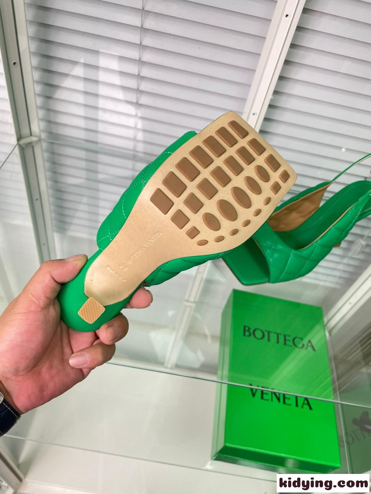 キルティング スリングバックサンダル ボッテガ・ヴェネタ サンダル コピー グリーン-1