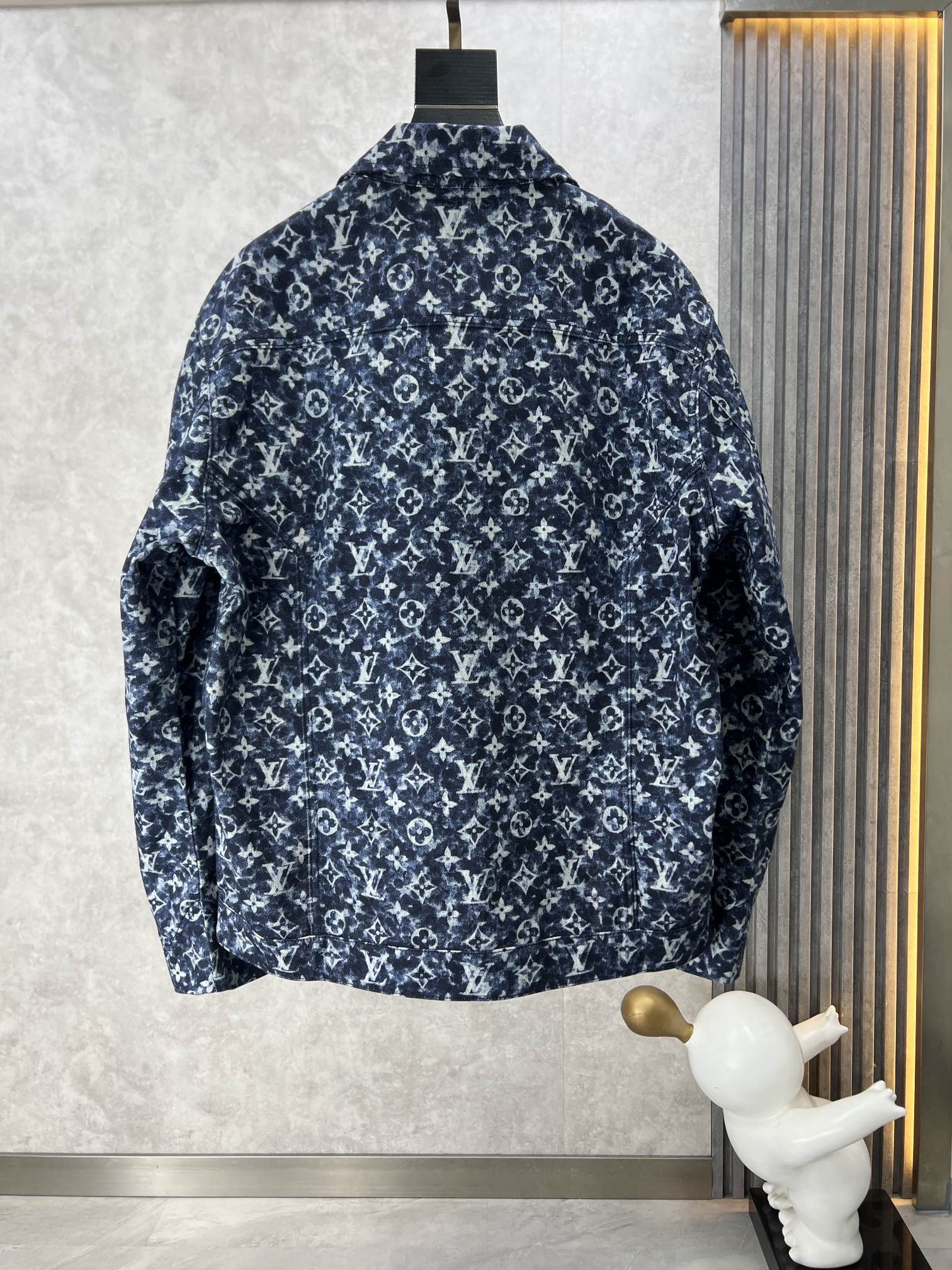 上品 カジュアル ルイ・ヴィトン モノグラムデニムワークウエアジャケット コピー-0
